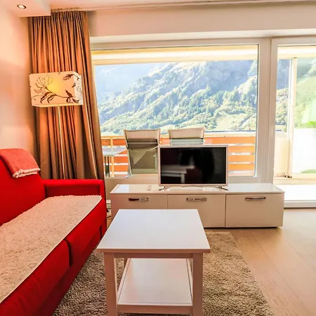 Cristal-6 By Interhome * لوكباد