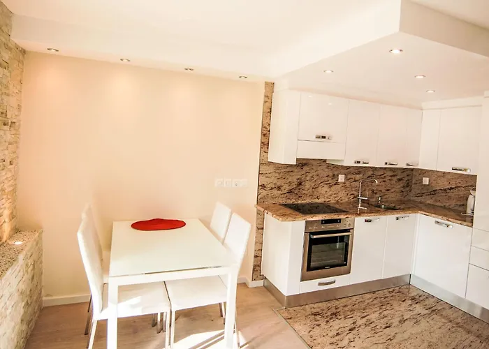 Cristal-6 By Interhome